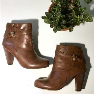 Madden Girl Plaaza heeled ankle boot - cognac